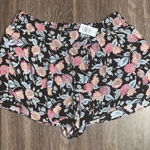 New Torrid size 2 floral/black shorts